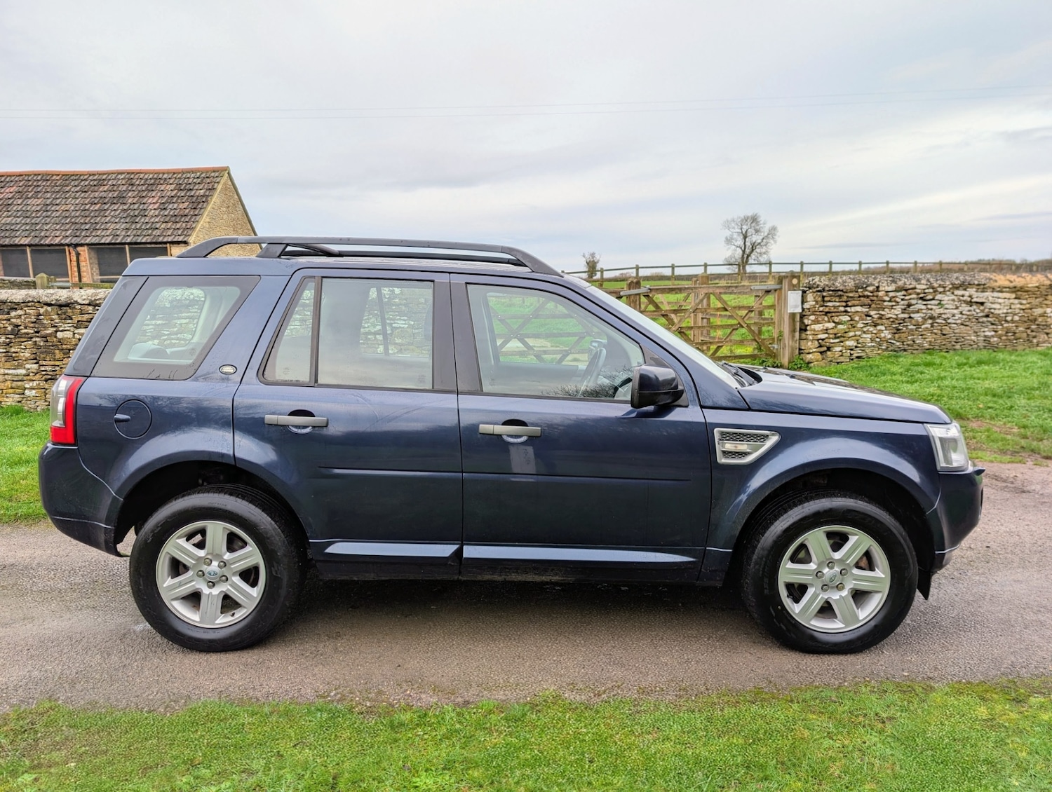 Used Land Rover Freelander 2011 for sale - 76972114: Photo 4