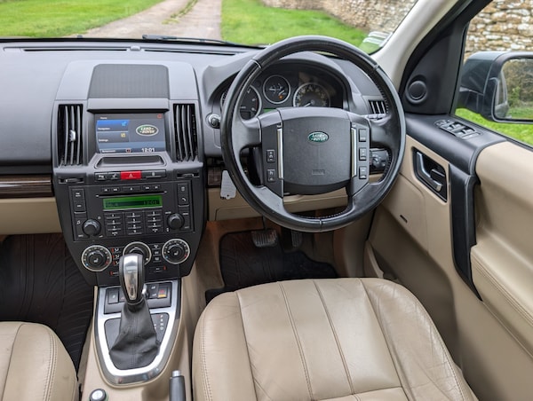 Used Land Rover Freelander 2 2011 for sale - 76273255: Photo 15