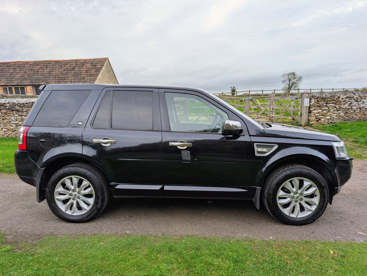 Used Land Rover Freelander 2 2012 for sale - 76461297: Photo 4