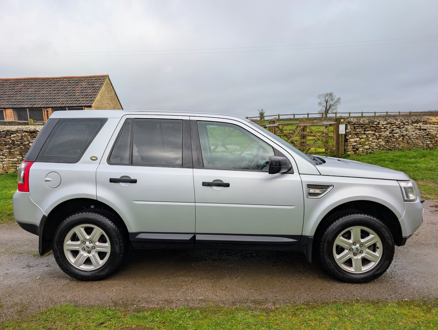 Used Land Rover Freelander 2 2009 for sale - 77516486: Photo 4