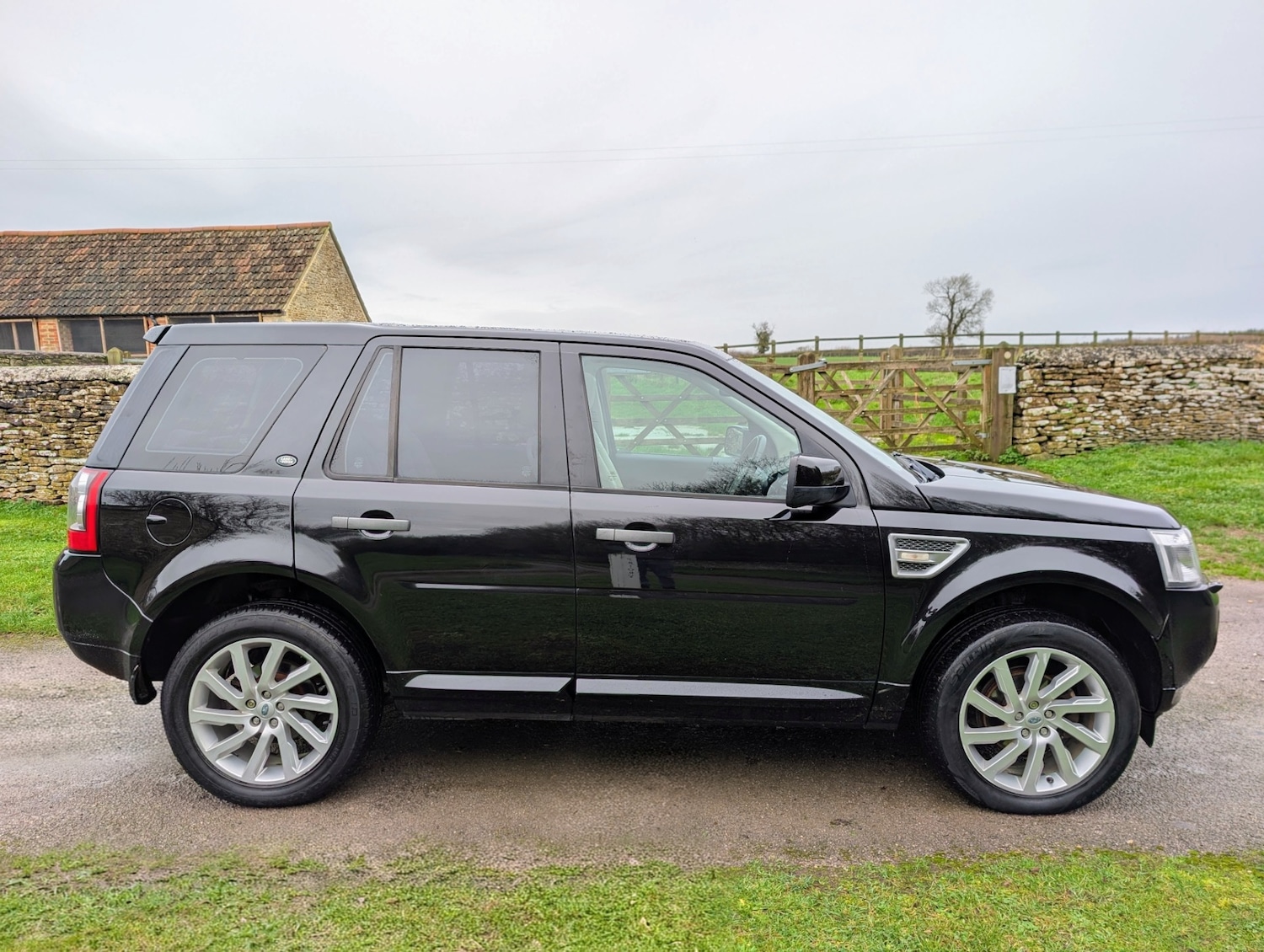 Used Land Rover Freelander 2011 for sale - 77210704: Photo 4
