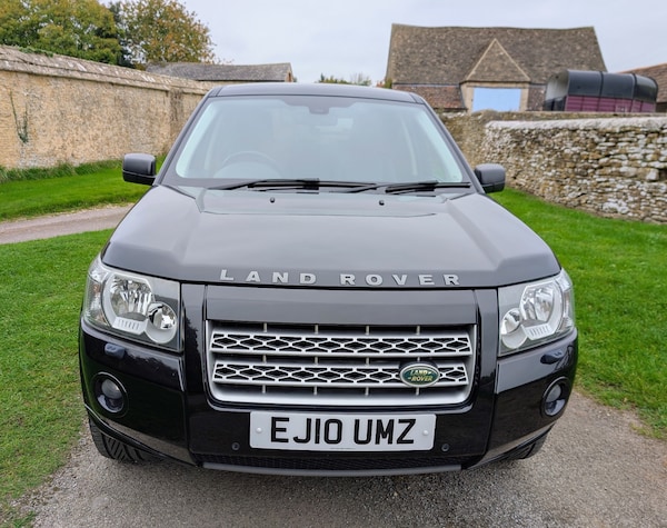 Used Land Rover Freelander 2 2010 for sale - 76285983: Photo 2