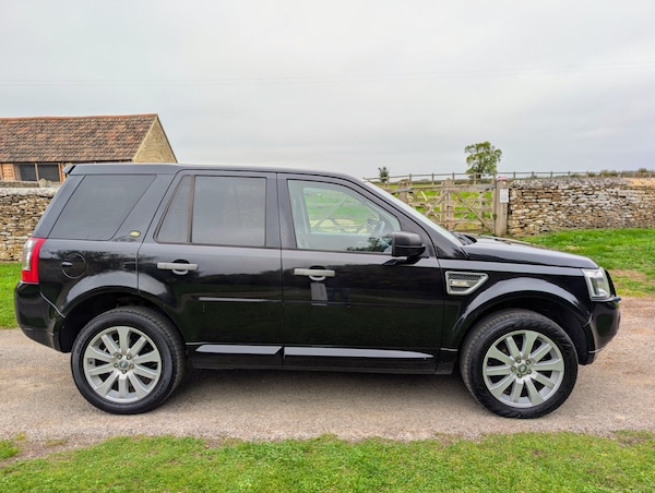 Used Land Rover Freelander 2 2010 for sale - 76285983: Photo 4