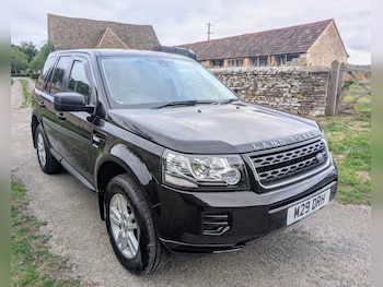 2013 - 2.2 TD4 Black and White 5dr Auto
