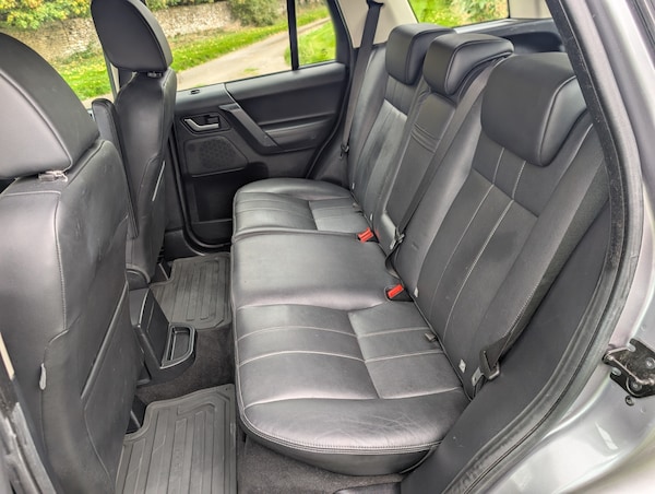 Used Land Rover Freelander 2 2013 for sale - 76309866: Photo 11