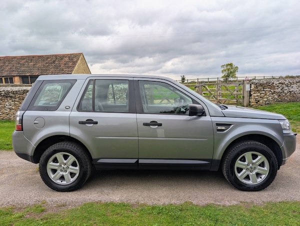 Used Land Rover Freelander 2 2013 for sale - 76309866: Photo 4