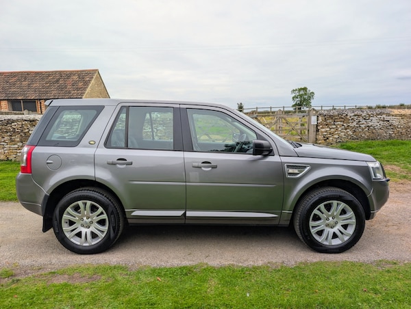Used Land Rover Freelander 2 2010 for sale - 76116687: Photo 4