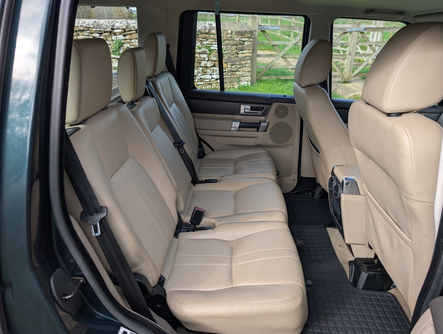 Used Land Rover Discovery 2015 for sale - 77653205: Photo 11