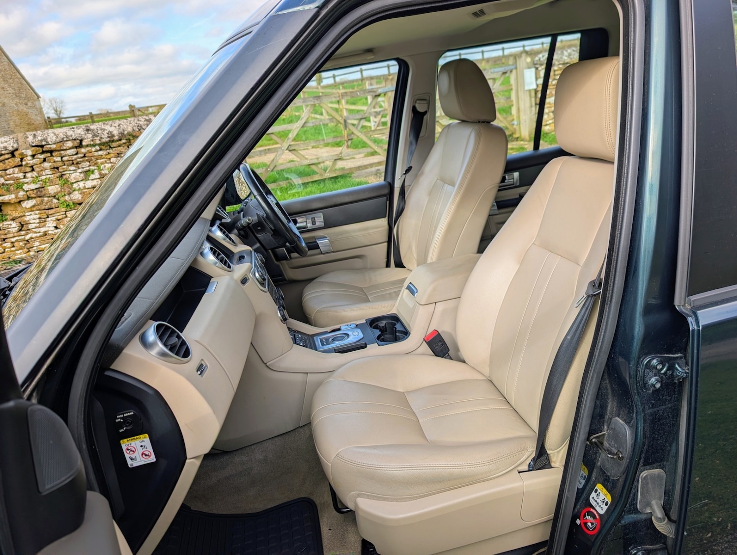 Used Land Rover Discovery 2015 for sale - 77653205: Photo 12