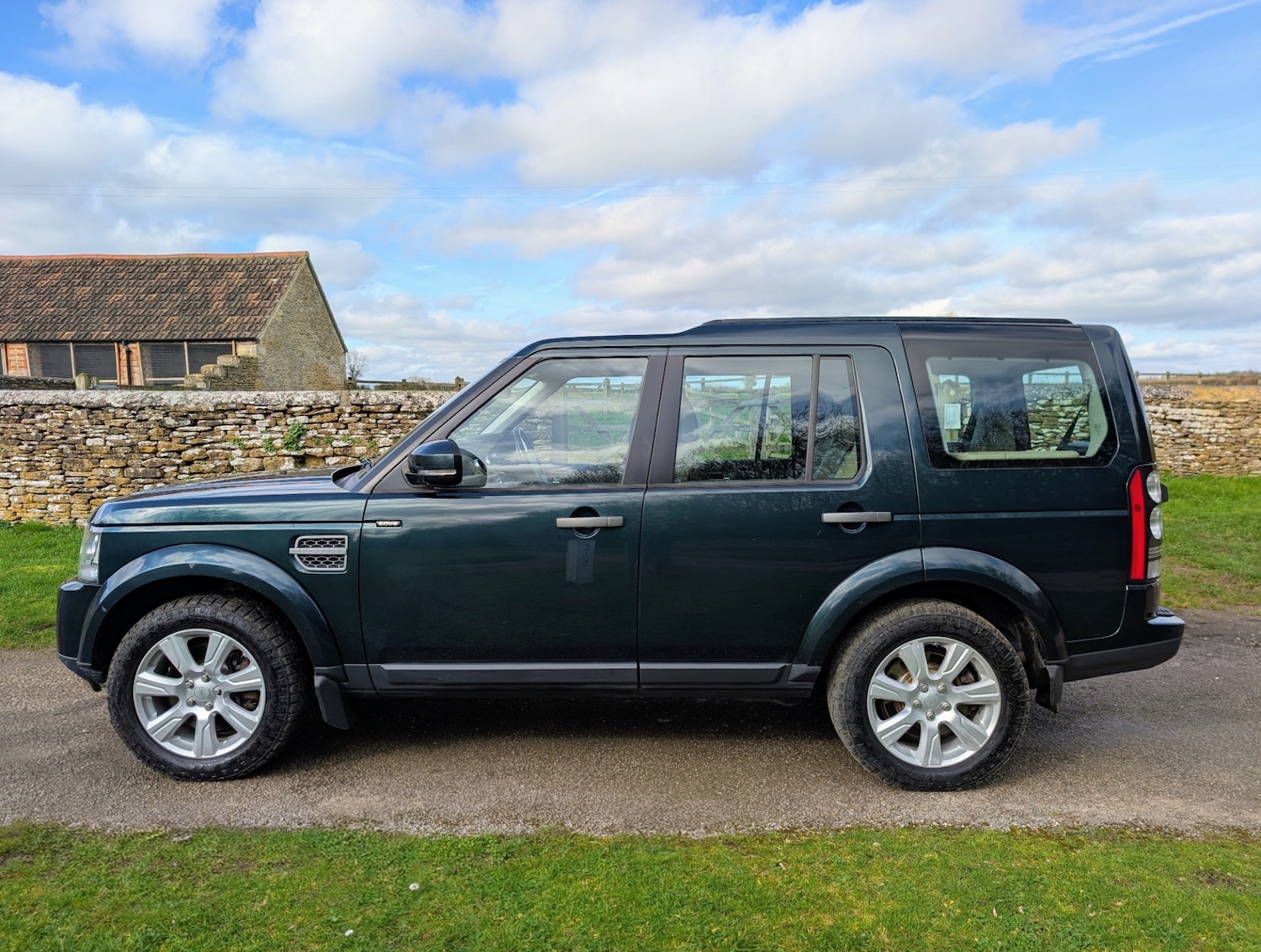 Used Land Rover Discovery 2015 for sale - 77653205: Photo 5