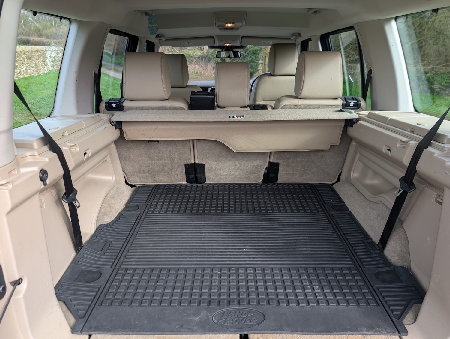 Used Land Rover Discovery 2015 for sale - 77653205: Photo 9