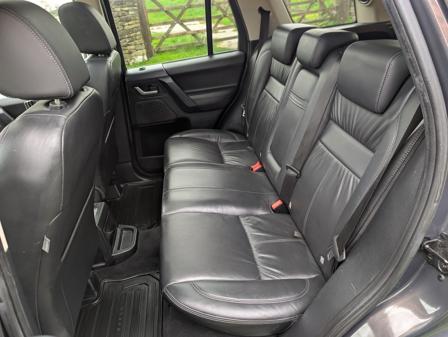 Used Land Rover Freelander 2 2012 for sale - 76554740: Photo 11