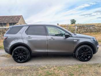 Used Land Rover Discovery Sport 2015 for sale - 75263333: Photo