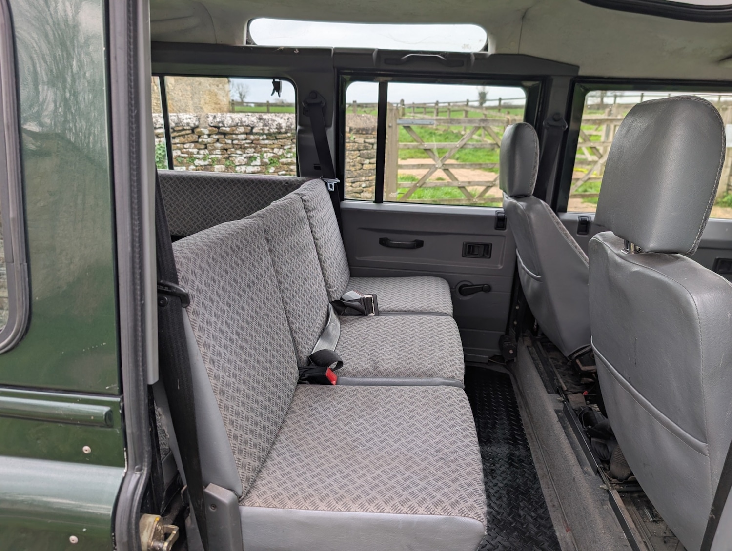 Used Land Rover Defender 110 1999 for sale - 77668093: Photo 10