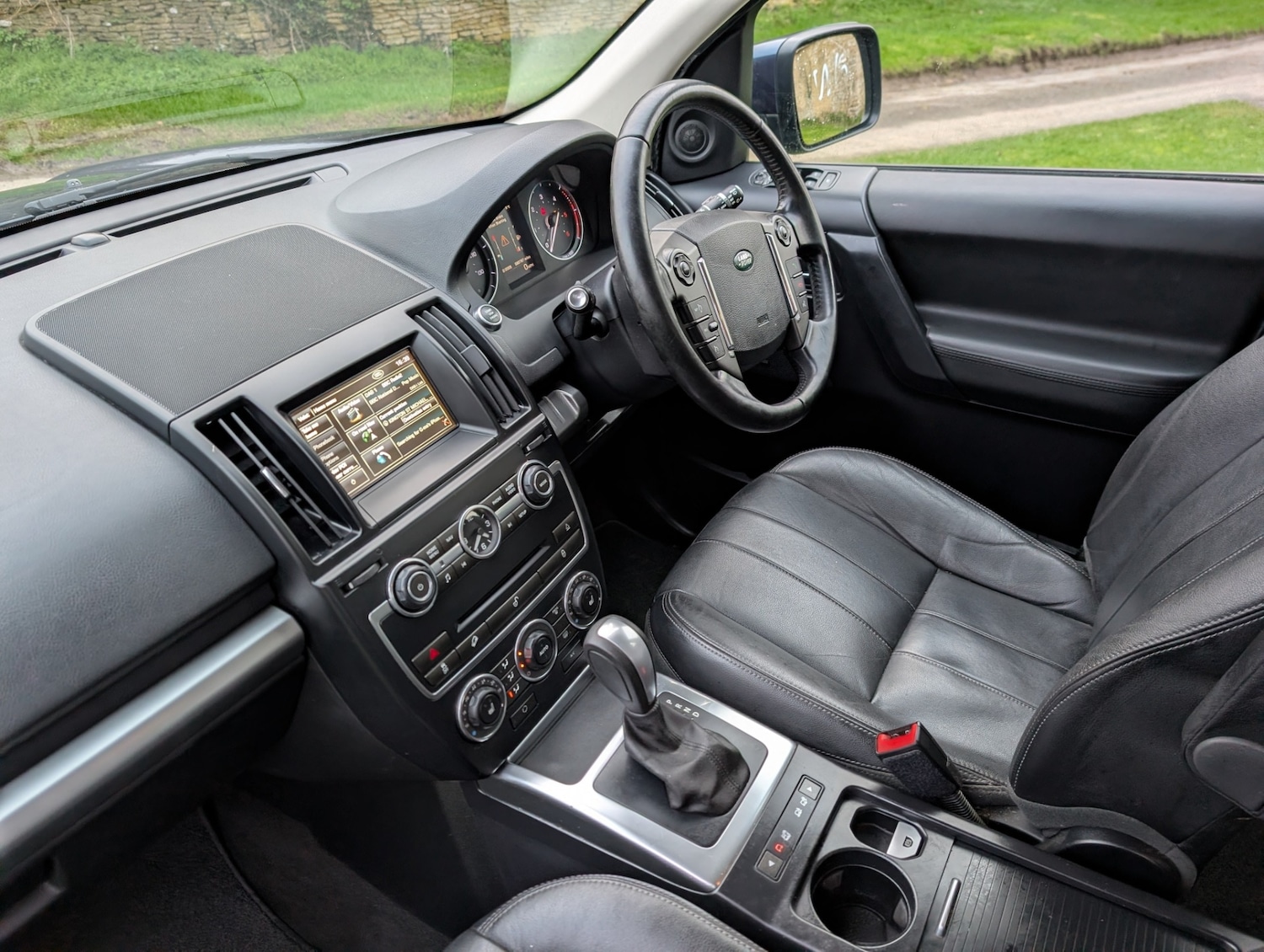 Used Land Rover Freelander 2 2013 for sale - 77609859: Photo 11