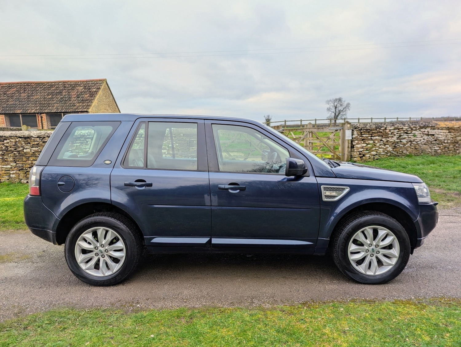 Used Land Rover Freelander 2 2013 for sale - 77609859: Photo 4