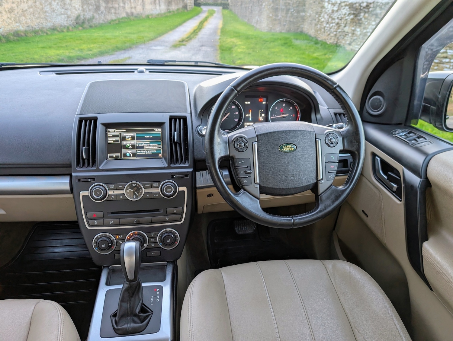 Used Land Rover Freelander 2 2014 for sale - 77437974: Photo 14