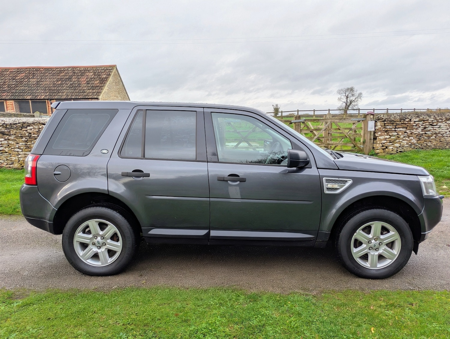 Used Land Rover Freelander 2 2011 for sale - 76578250: Photo 4