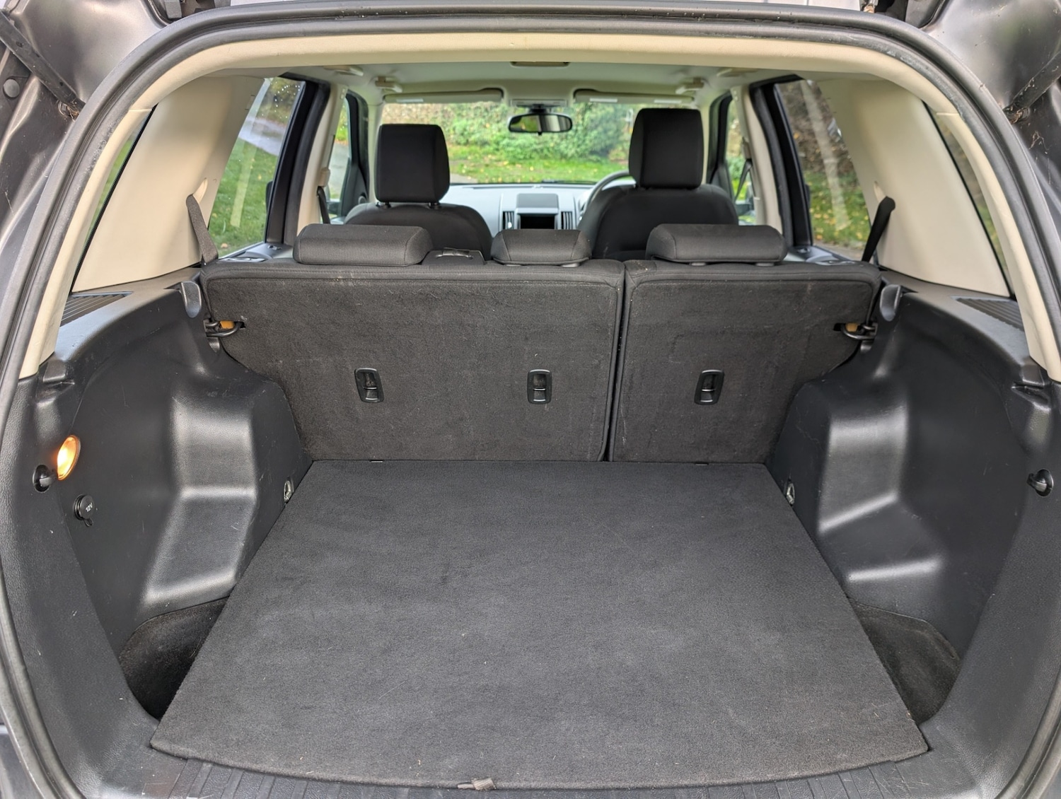 Used Land Rover Freelander 2 2011 for sale - 76578250: Photo 9