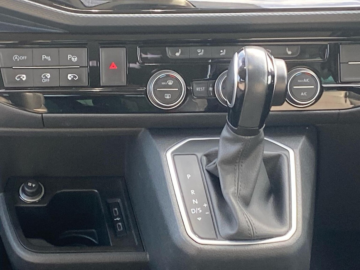 Used Volkswagen Caravelle 2020 for sale - 78194706: Photo 15