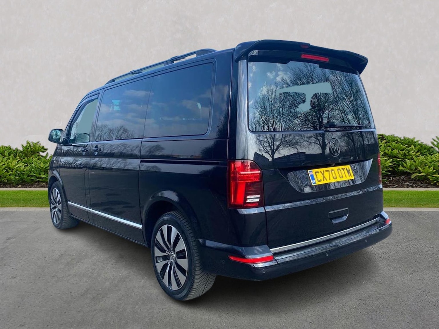 Used Volkswagen Caravelle 2020 for sale - 78194706: Photo 2