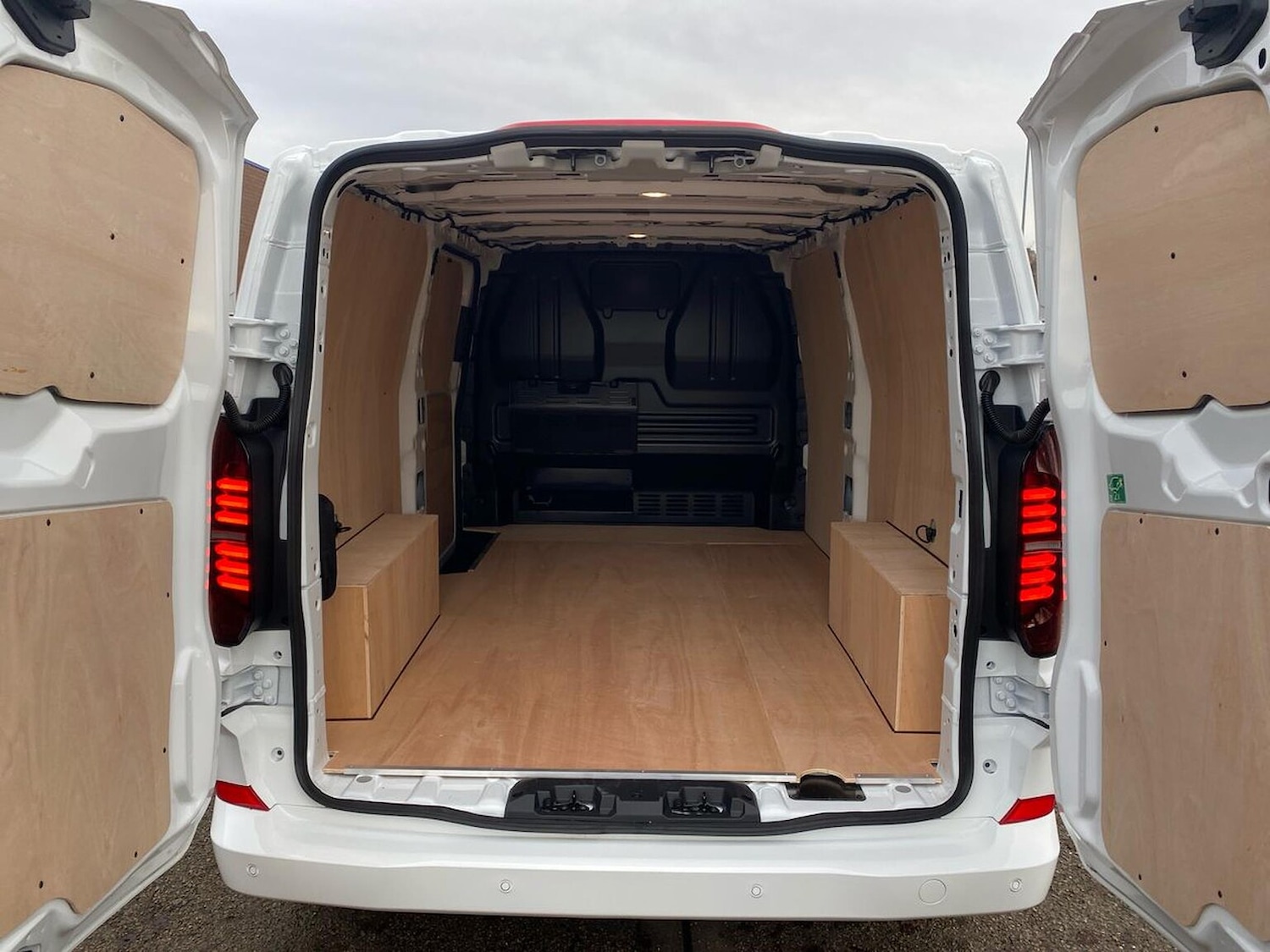 Used Volkswagen Transporter 2025 for sale - 76963464: Photo 17