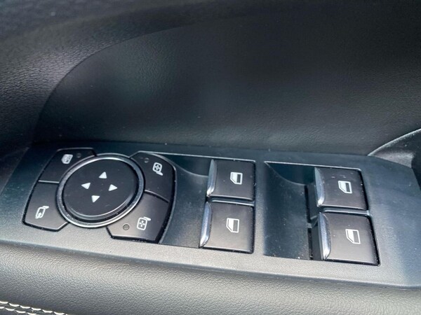 Used Volkswagen Amarok 2023 for sale - 76225007: Photo 30