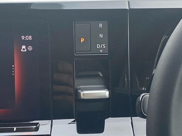 Used Volkswagen Multivan 2025 for sale - 76127223: Photo 15