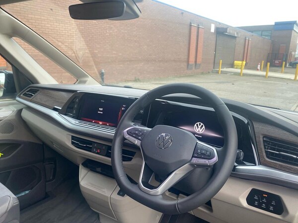 Used Volkswagen Multivan 2025 for sale - 76127223: Photo 17