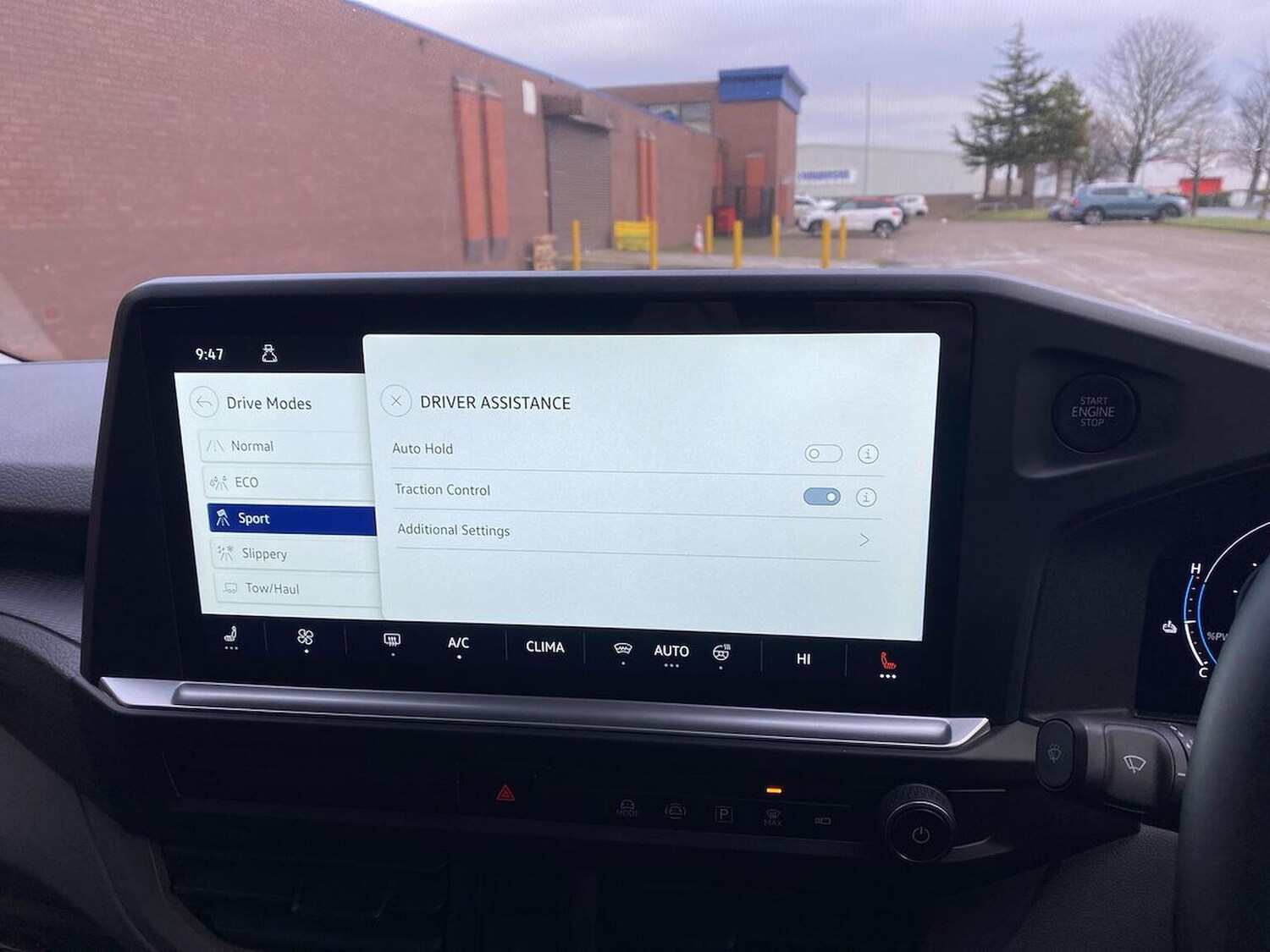 Used Volkswagen Transporter 2025 for sale - 77528856: Photo 29