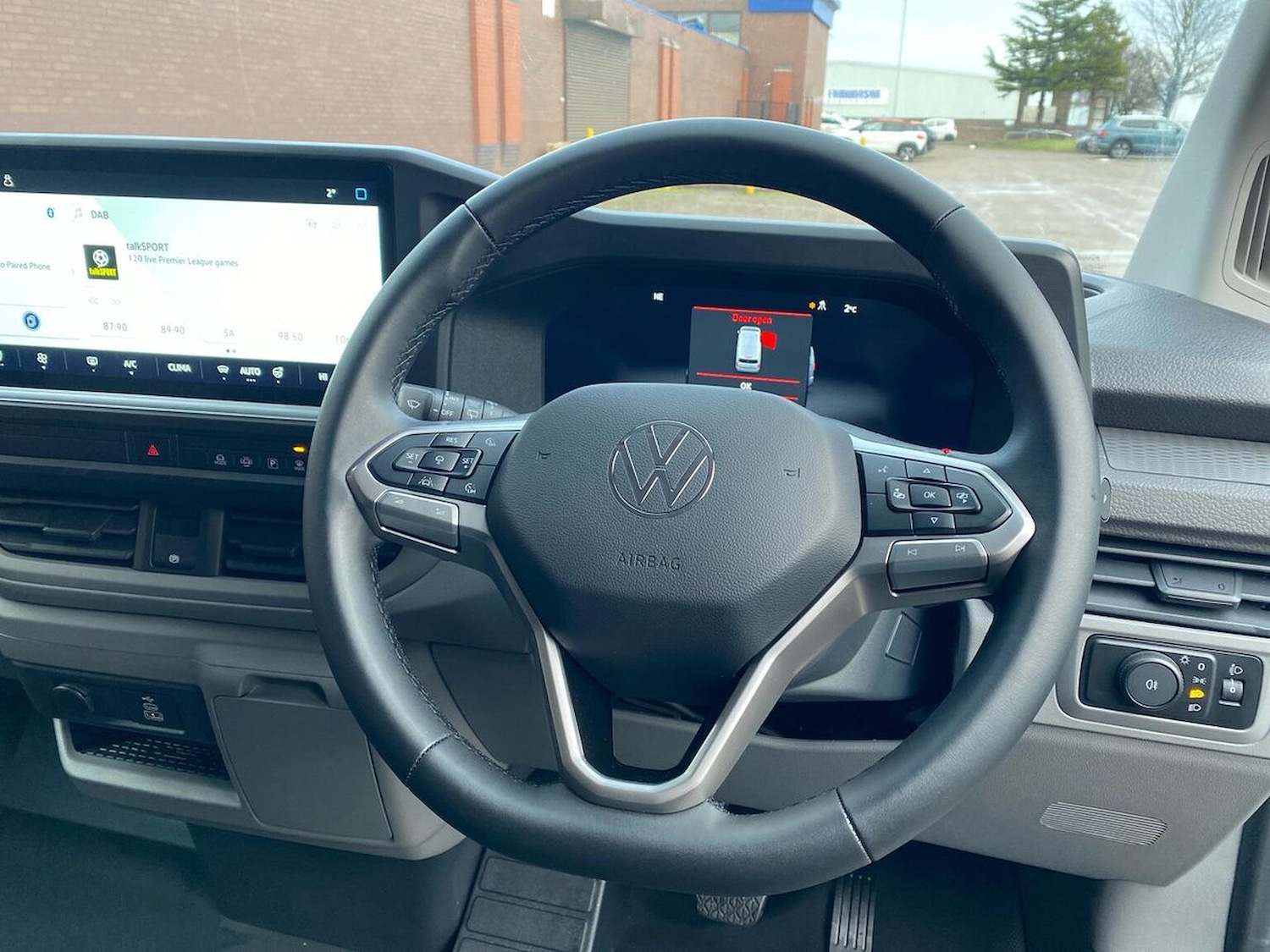 Used Volkswagen Transporter 2025 for sale - 77528856: Photo 9