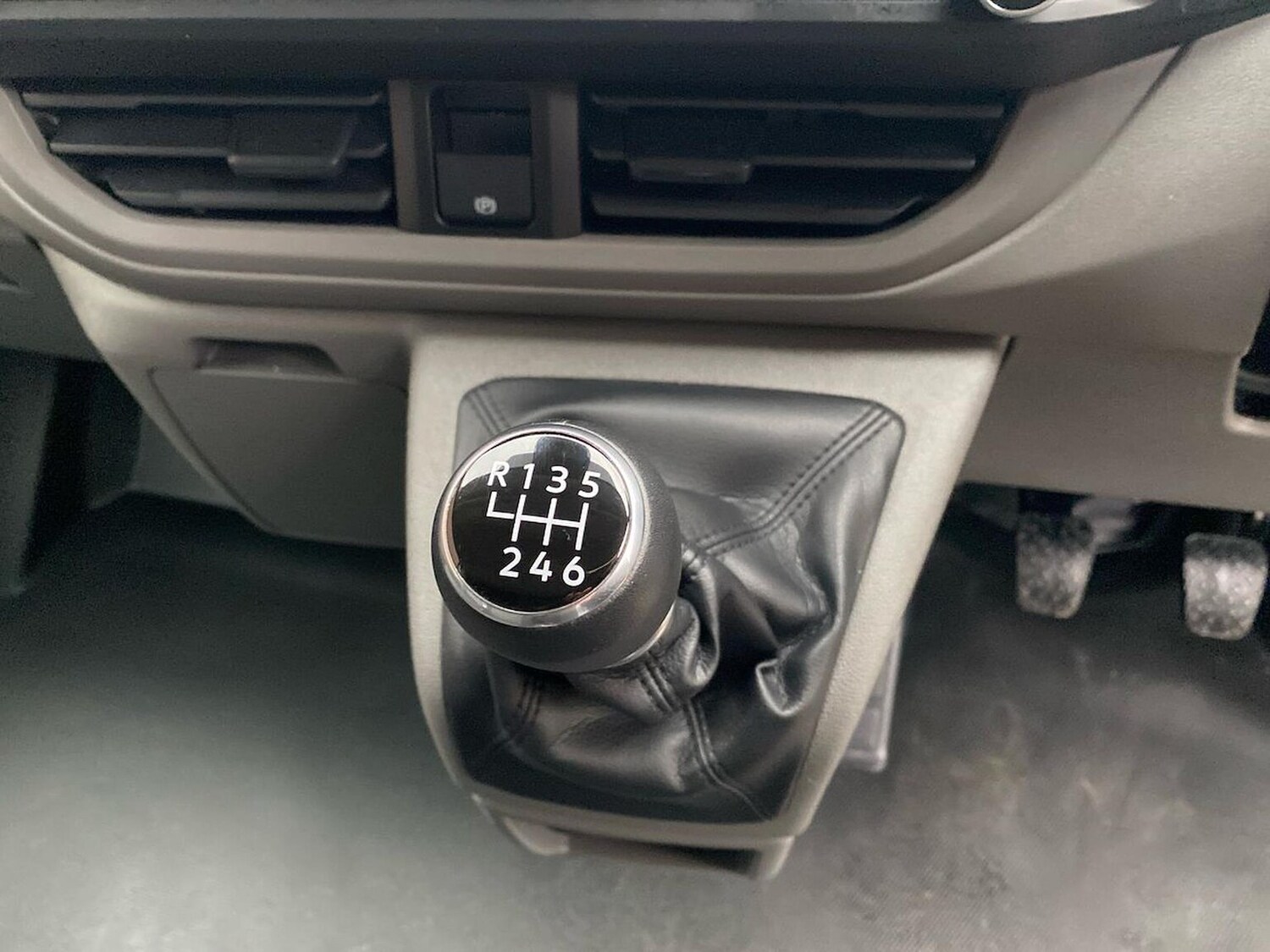 Used Volkswagen Transporter 2025 for sale - 76725866: Photo 13