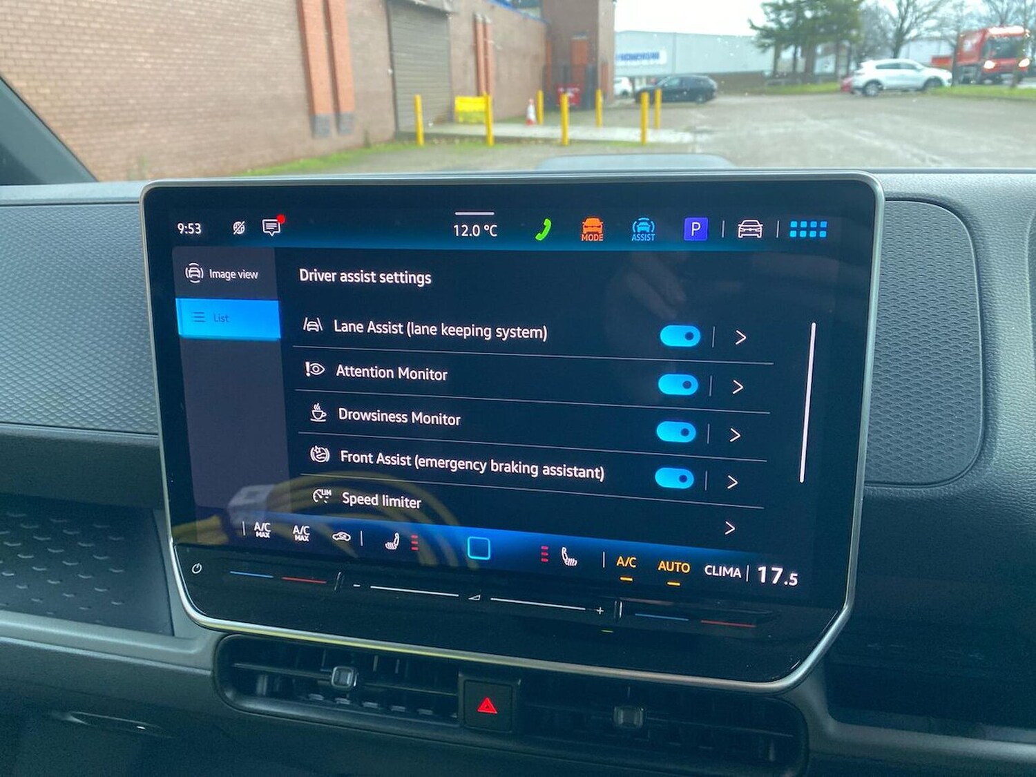 Used Volkswagen ID.Buzz 2024 for sale - 76963458: Photo 32