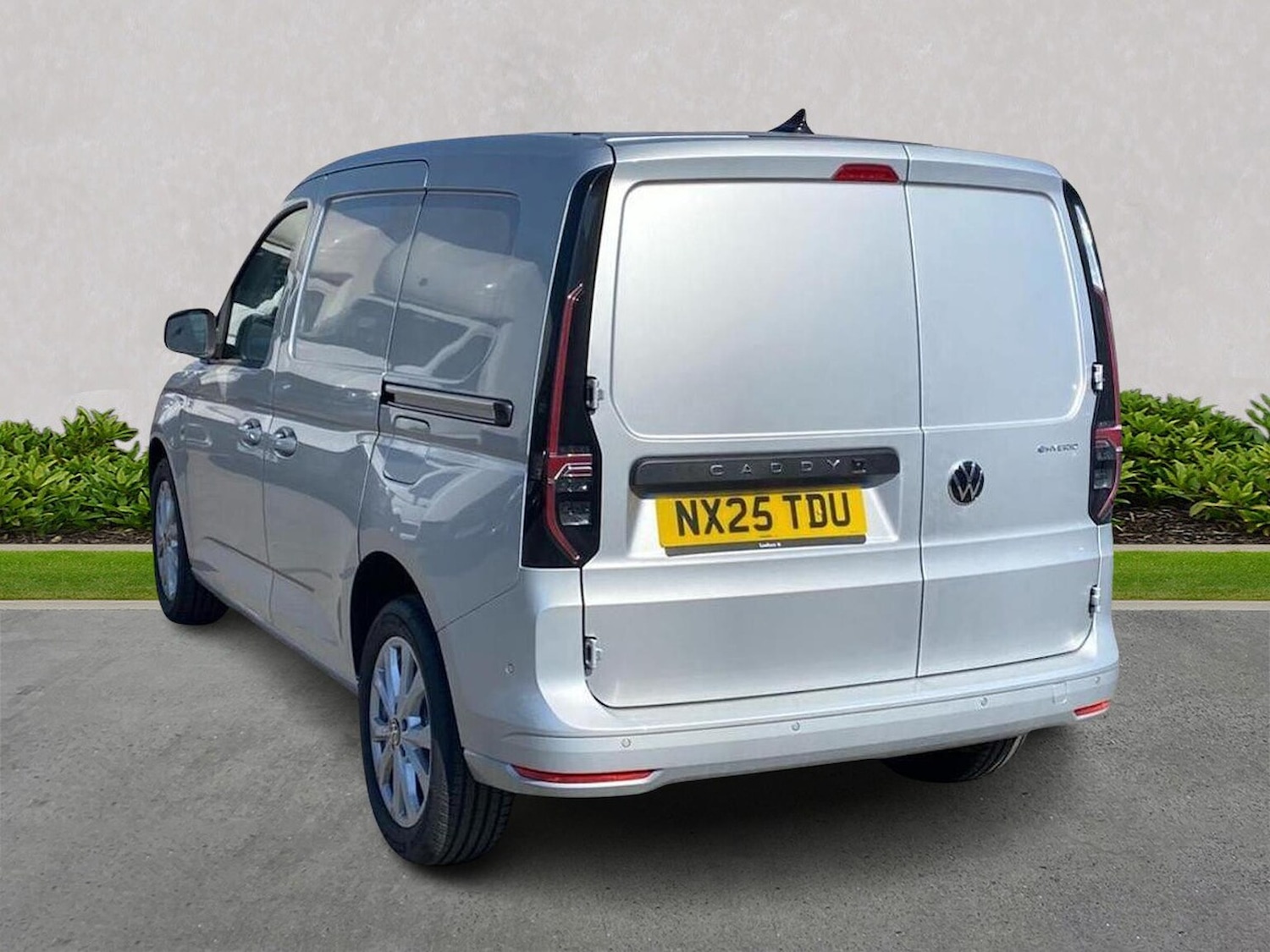 Used Volkswagen Caddy 2025 for sale - 76165036: Photo 2