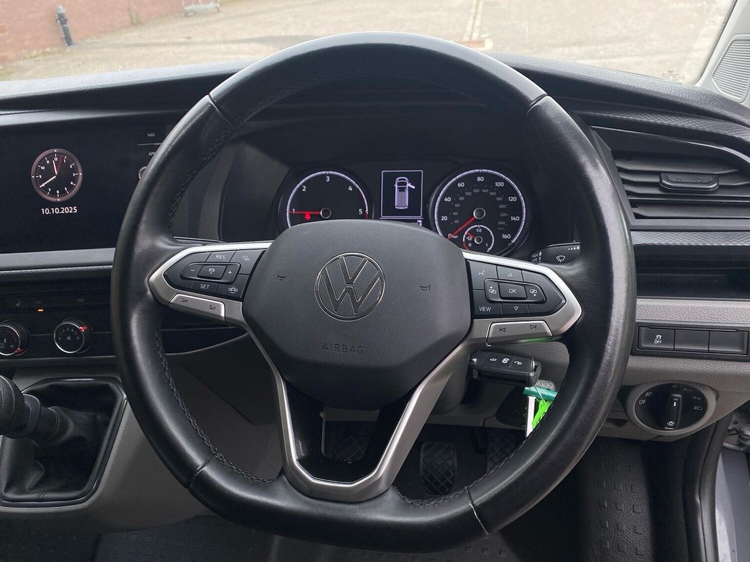 Used Volkswagen Transporter 2024 for sale - 76430835: Photo 10