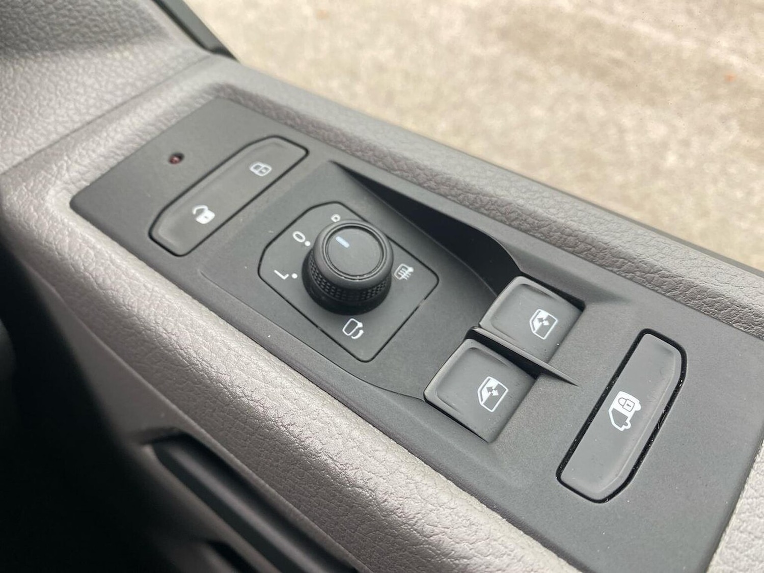 Used Volkswagen Transporter 2024 for sale - 76430835: Photo 35