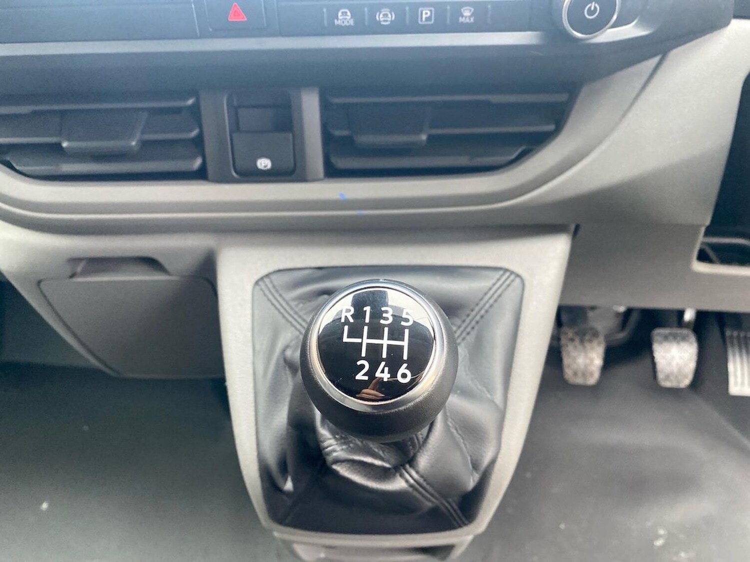 Used Volkswagen Transporter 2025 for sale - 76305439: Photo 13