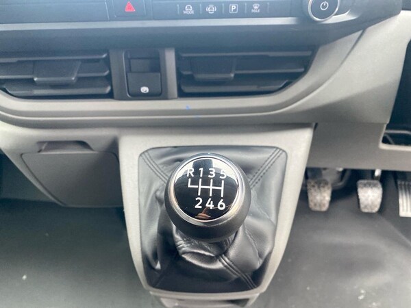 Used Volkswagen Transporter 2025 for sale - 76305439: Photo 14