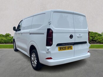 Used Volkswagen Transporter 2025 for sale - 76305439: Photo 3