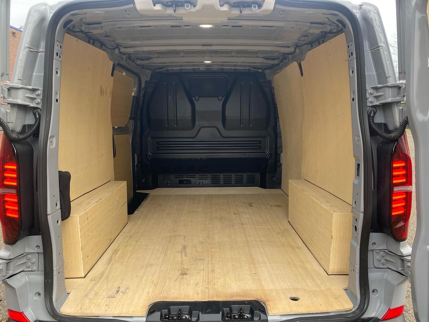 Used Volkswagen Transporter 2025 for sale - 76637821: Photo 17