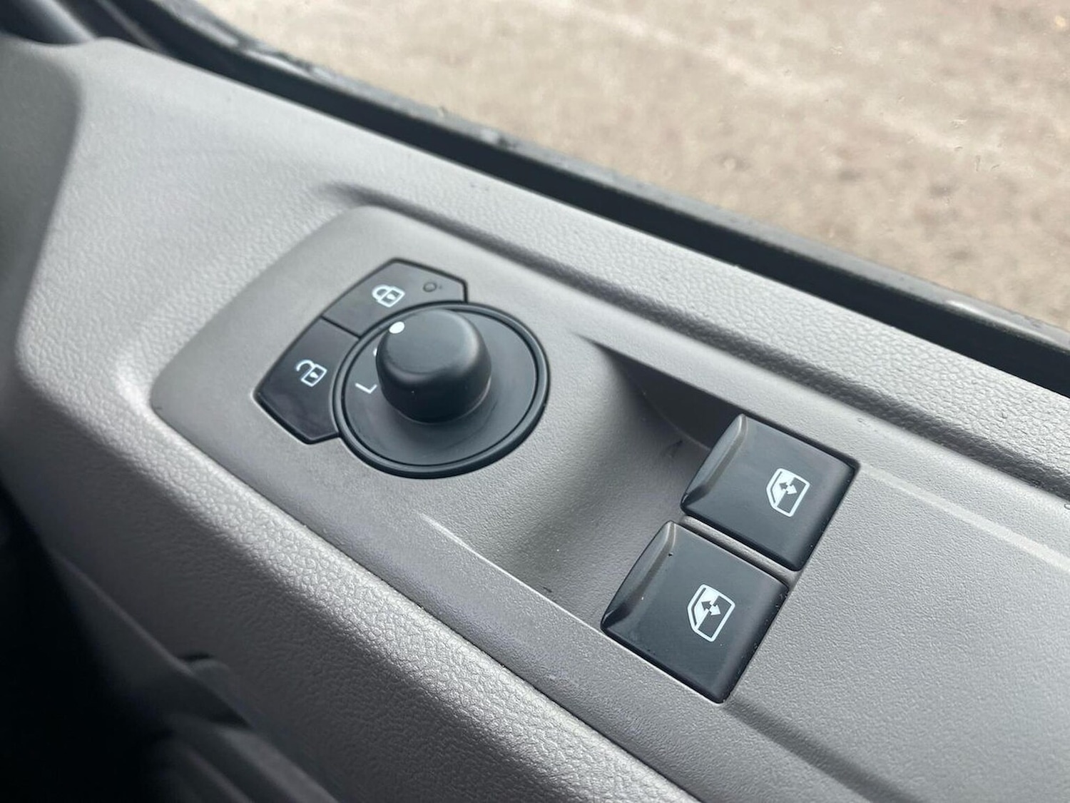 Used Volkswagen Transporter 2025 for sale - 76637821: Photo 29