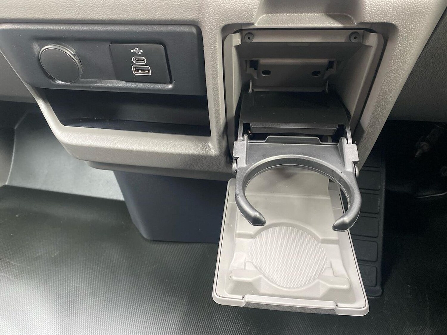 Used Volkswagen Transporter 2025 for sale - 76637821: Photo 32