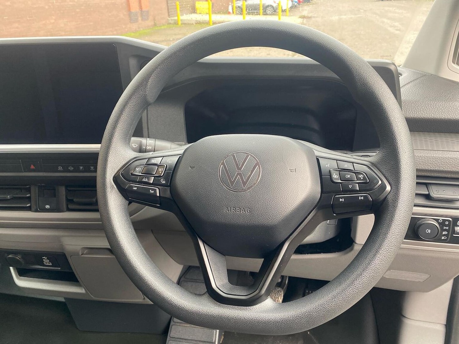 Used Volkswagen Transporter 2025 for sale - 76637821: Photo 9