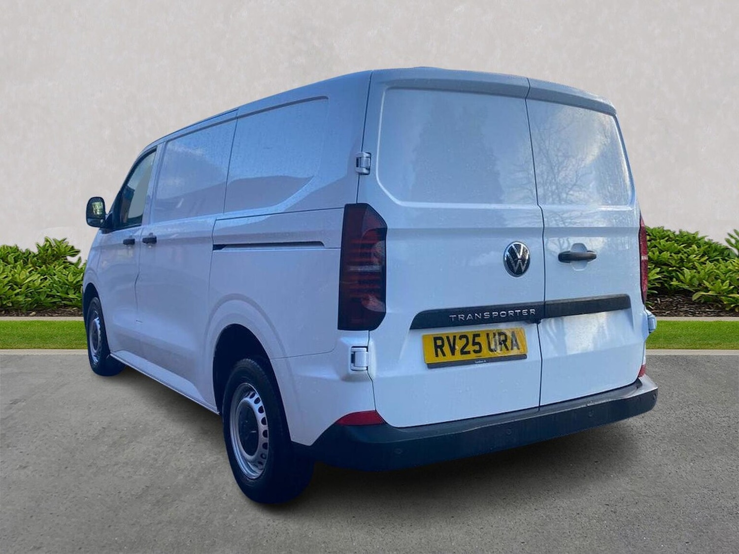 Used Volkswagen Transporter 2025 for sale - 77487980: Photo 2