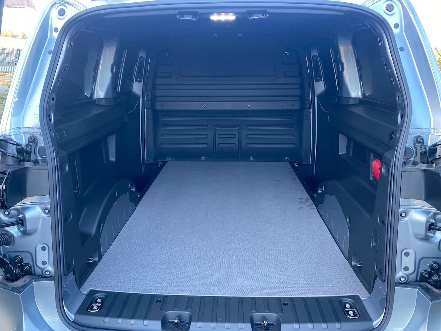 Used Volkswagen ID.Buzz 2025 for sale - 76794862: Photo 17