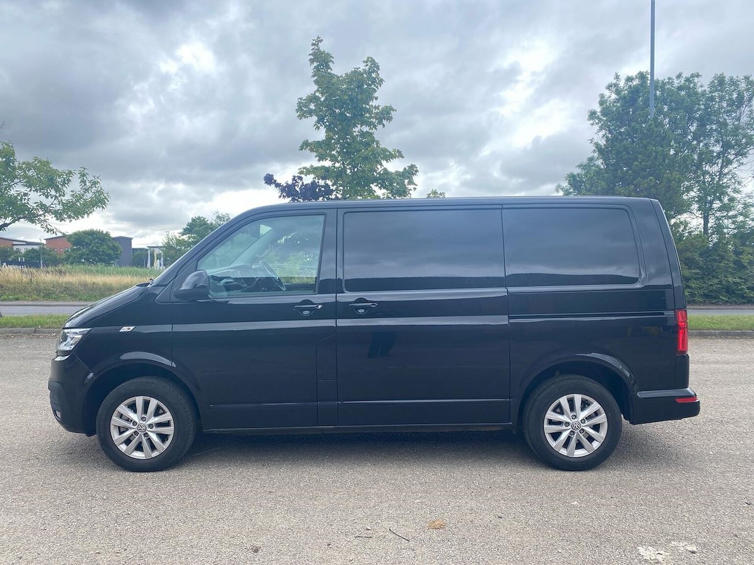 Used Volkswagen Transporter 2024 for sale - 76490580: Photo 19