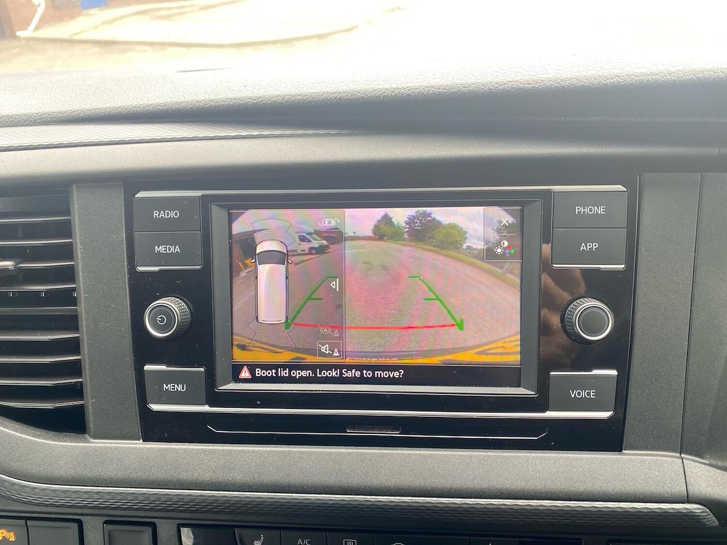 Used Volkswagen Transporter 2024 for sale - 76490580: Photo 26