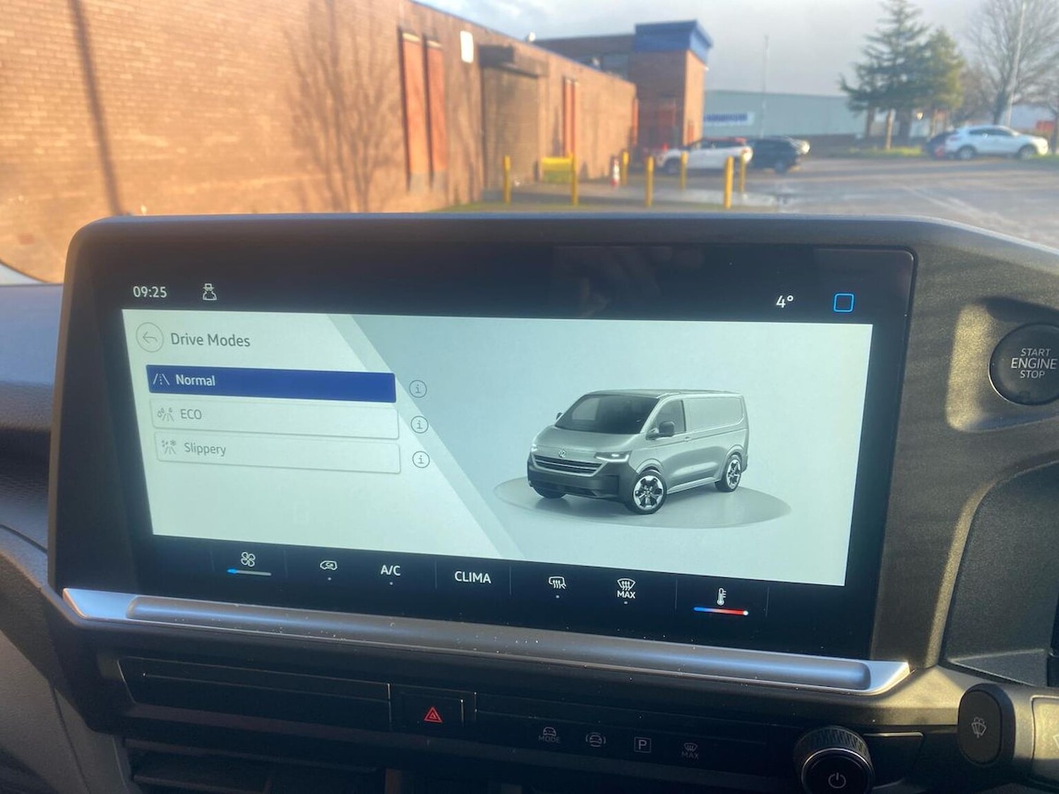 Used Volkswagen Transporter 2025 for sale - 76699518: Photo 31