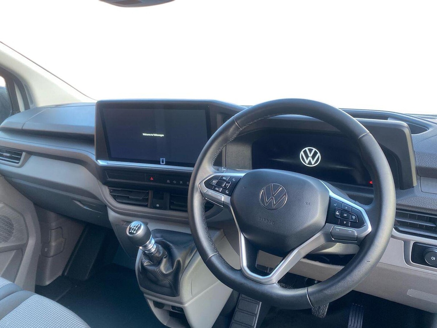 Used Volkswagen Transporter 2025 for sale - 76699518: Photo 8