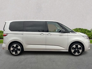 Used Volkswagen Multivan 2025 for sale - 76547722: Photo